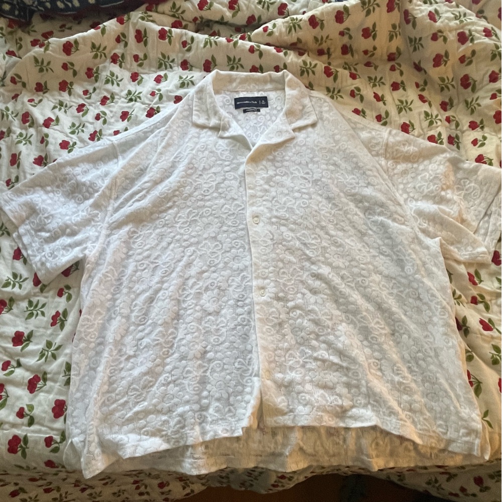 Abercrombie & Fitch White Lace Cropped Top
